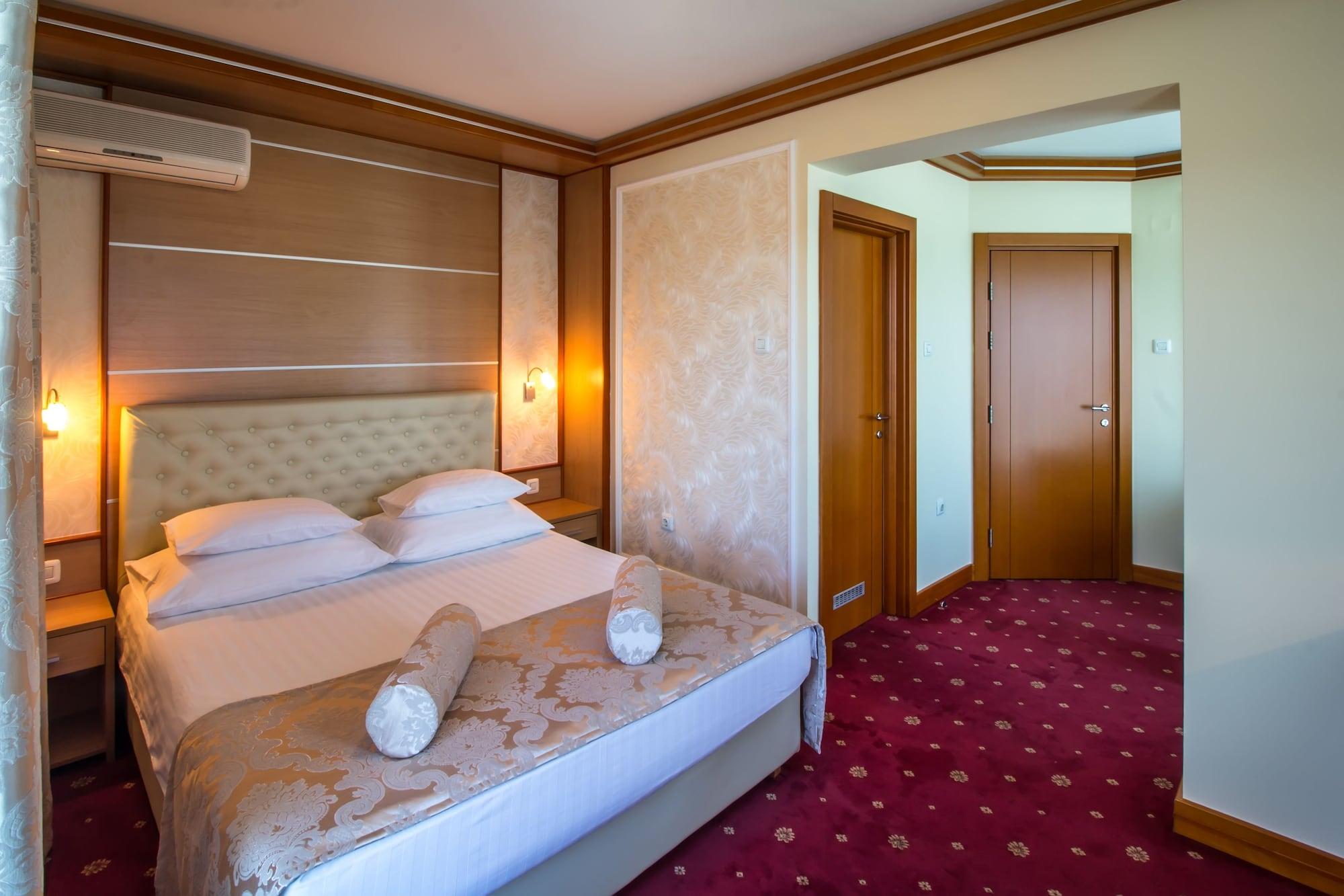 Hotel Cezar Banja Luka Extérieur photo