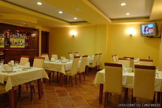 Hotel Cezar Banja Luka Restaurant photo